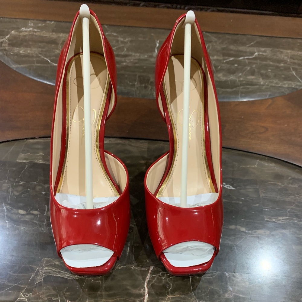 Red Heels - Picture 3 of 4